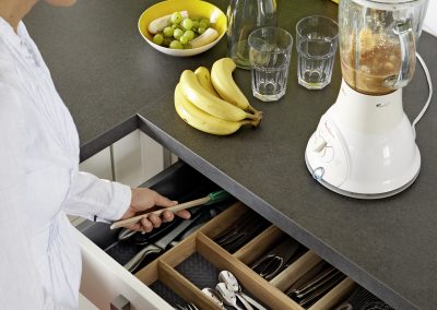 Flash 915584 Weiss_mood5