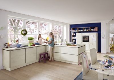 Riva 177809 Weissbeton_Fruehling_peo1